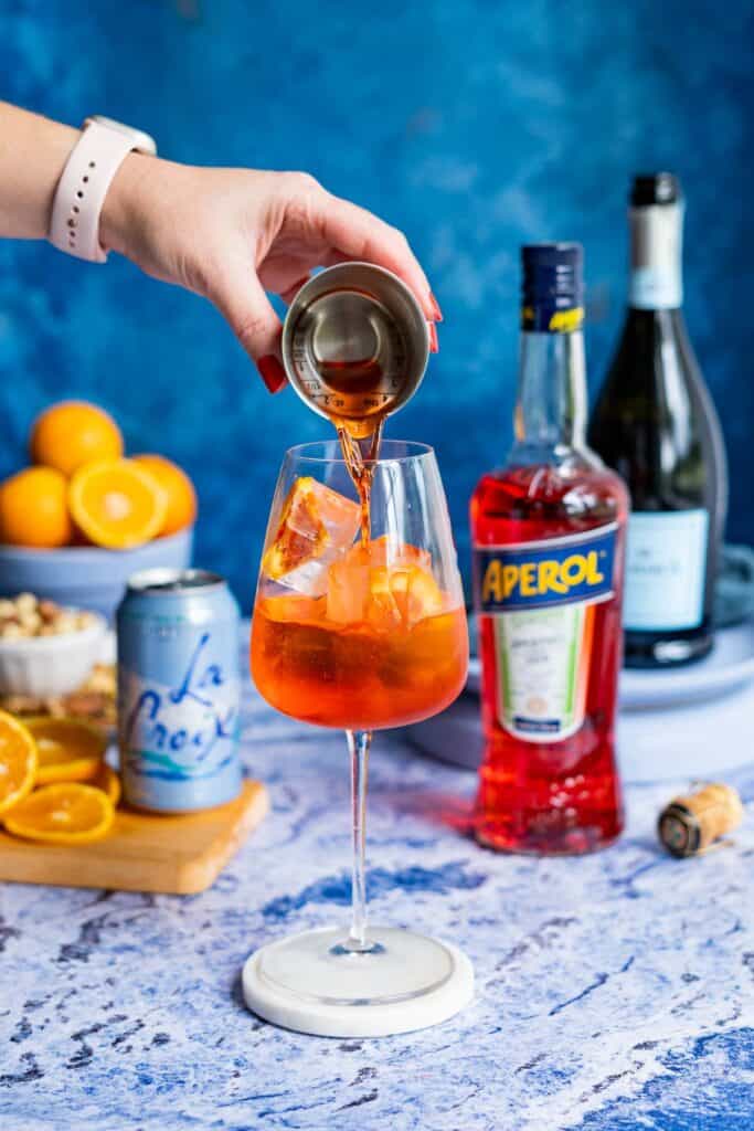 Classic Aperol Spritz Recipe (Easy 3-2-1 Ratio)
